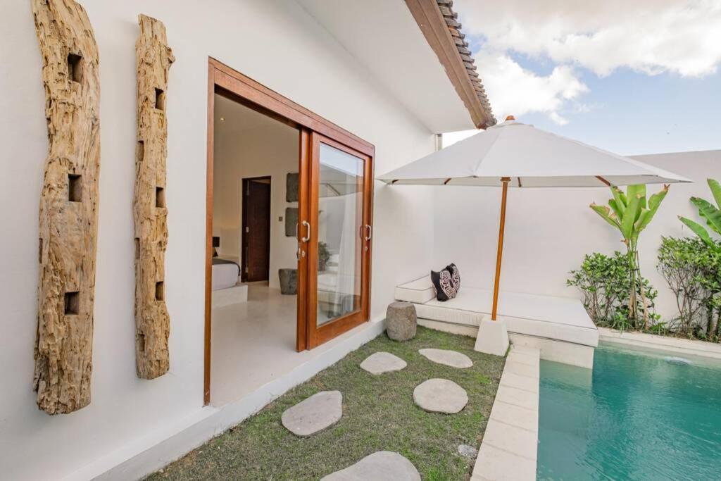 Luxury 2 Bedrooms Villa Putih Pererenan Чангу Екстер'єр фото